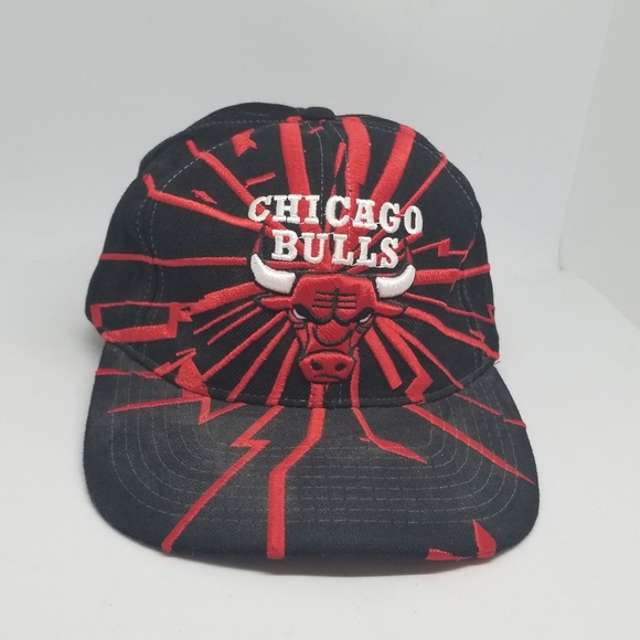 Vintage 1996 Chicago Bulls Starter Snapback Hat Collision